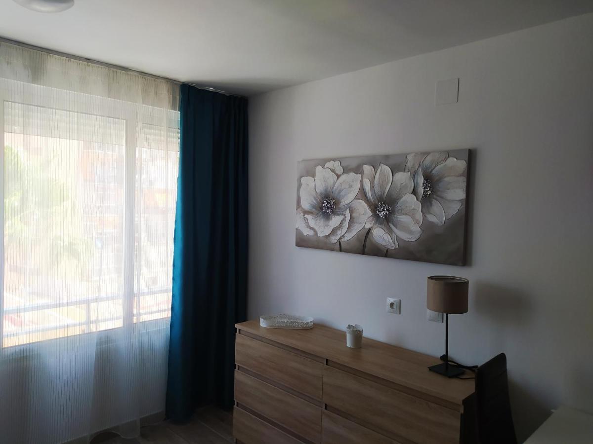 Recién reformado, Fire Stick Amazon, Wifi, 2 pers, Céntrico, 20 m Playa Apartamento Torremolinos Exterior foto